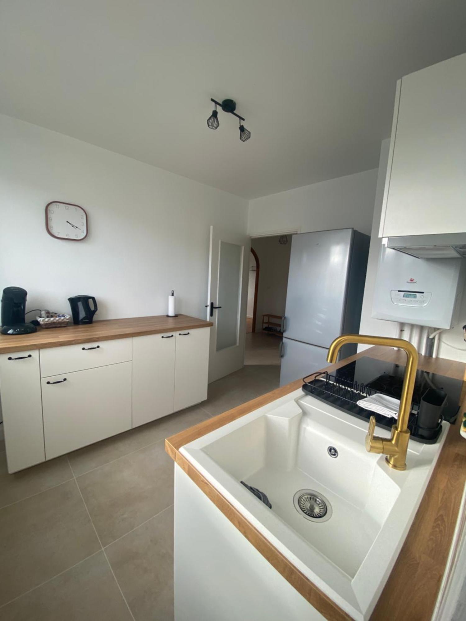 Appartement Spacieux Et Chaleureux - 4Pers - Refait A Neuf - Parking Privatif - Proches Axes, Commerces Et Services - Check In 24-24 Lempdes Exterior foto